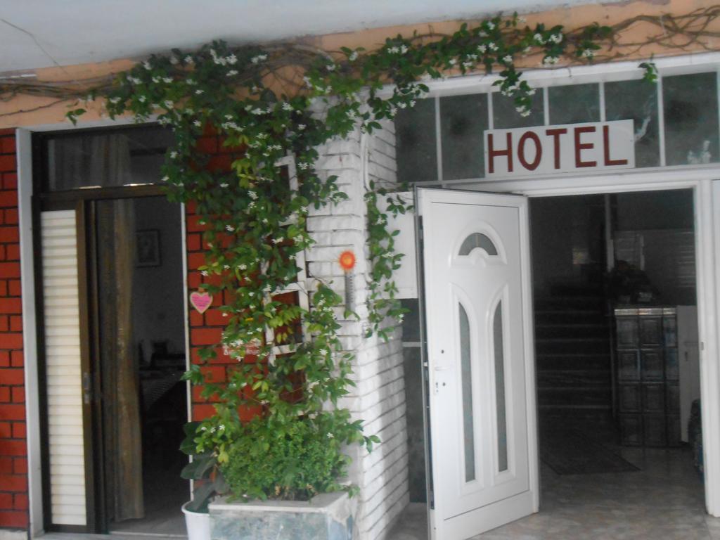 Hotel Germany Paralía Eksteriør billede